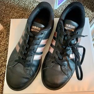 Rose gold, black, cloud foam adidas size 8